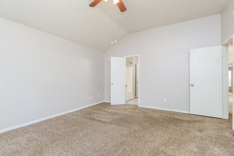 1,915/Mo, 12119 Bowsman Dr Tomball, TX 77377 Main Bedroom View 2