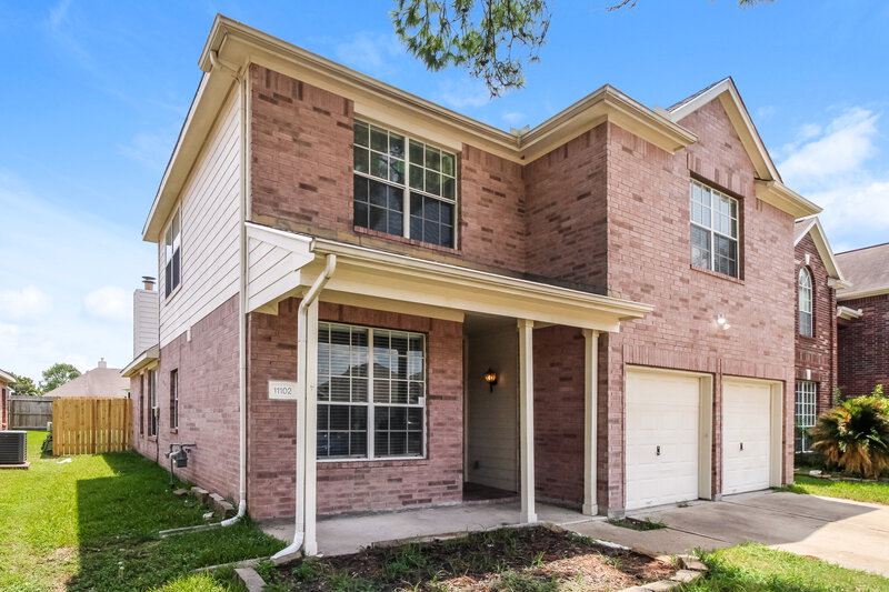 2,260/Mo, 11102 Hunting Path Ct Houston, TX 77065 Front View 2