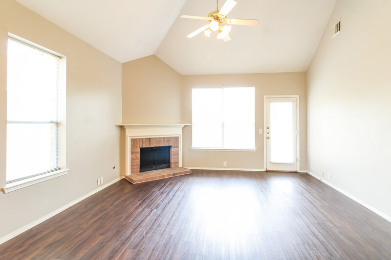 2,260/Mo, 11102 Hunting Path Ct Houston, TX 77065 Living Room View