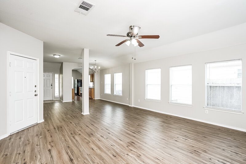 1,935/Mo, 11748 Logan Ridge Dr Houston, TX 77072 Living Room View 2