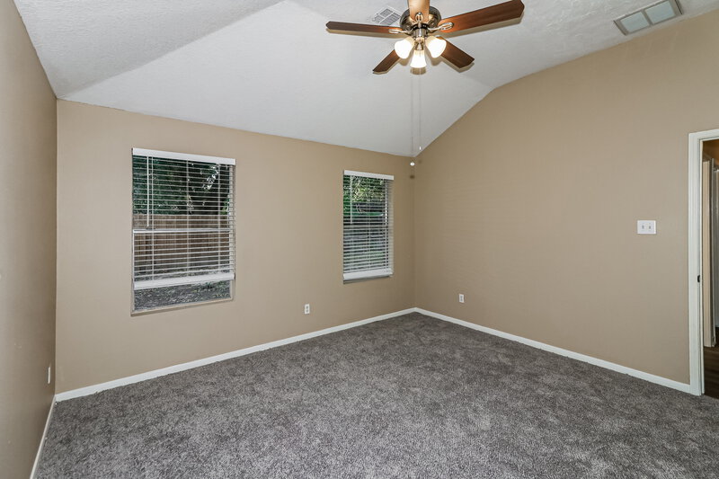 2,325/Mo, 13230 Firebrick Dr Houston, TX 77041 Main Bedroom View