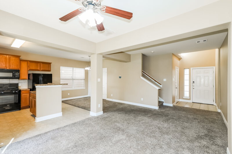 1,850/Mo, 3726 W Ashford Villa Ln Houston, TX 77082 Living Room View 2