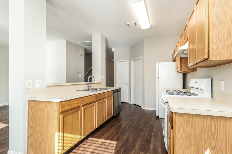 2,290/Mo, 910 Ballardwood Ct Spring, TX 77373 Kitchen View 2