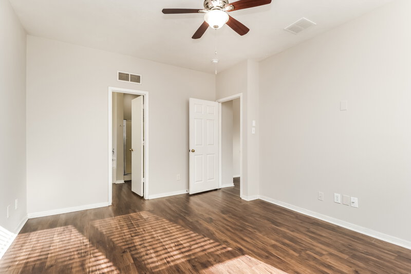 2,290/Mo, 910 Ballardwood Ct Spring, TX 77373 Main Bedroom View