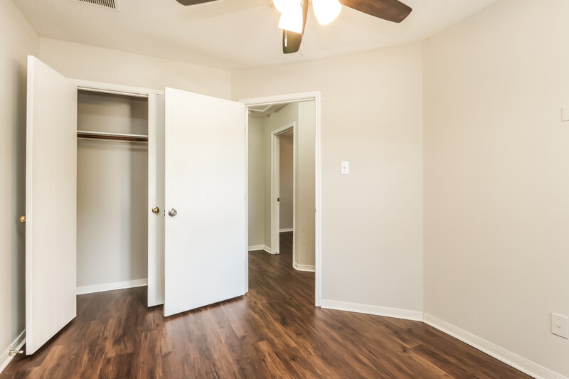 2,290/Mo, 910 Ballardwood Ct Spring, TX 77373 Bedroom View 2