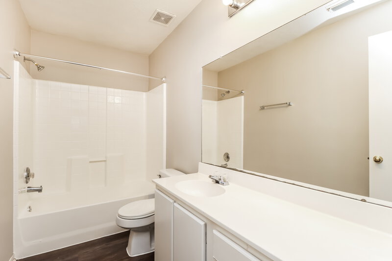 2,290/Mo, 910 Ballardwood Ct Spring, TX 77373 Bathroom View