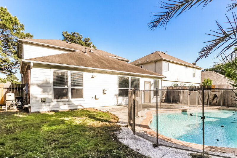 2,290/Mo, 910 Ballardwood Ct Spring, TX 77373 Rear View