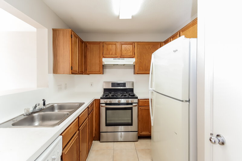 1,955/Mo, 8623 E Rachlin Cir Houston, TX 77071 Kitchen View