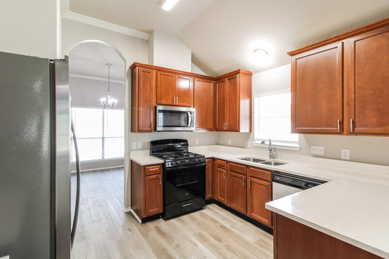 2,095/Mo, 9422 Camelia Crest Ln Houston, TX 77064 Kitchen View