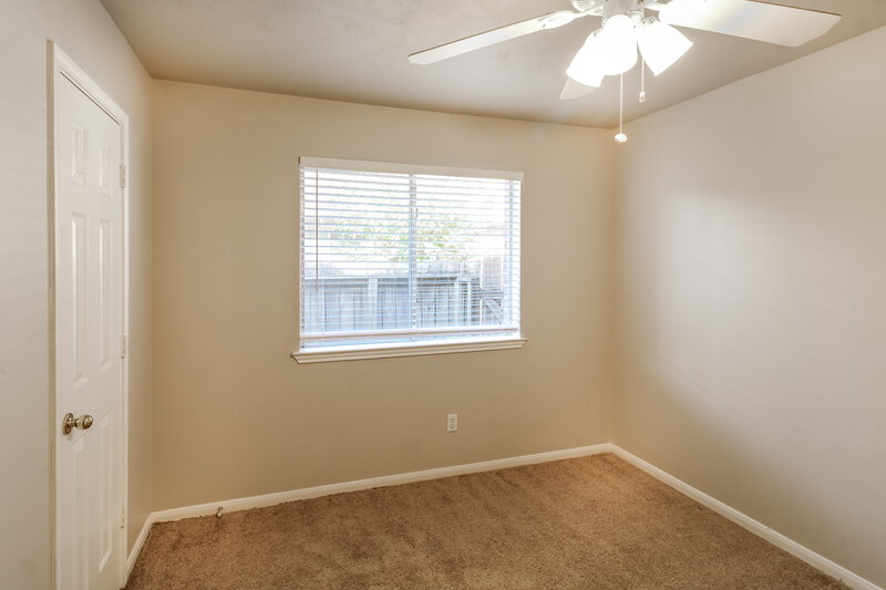 1,870/Mo, 12315 Claresholm Dr Tomball, TX 77377 Bedroom View