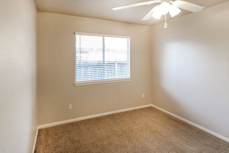 1,870/Mo, 12315 Claresholm Dr Tomball, TX 77377 Bedroom View 2