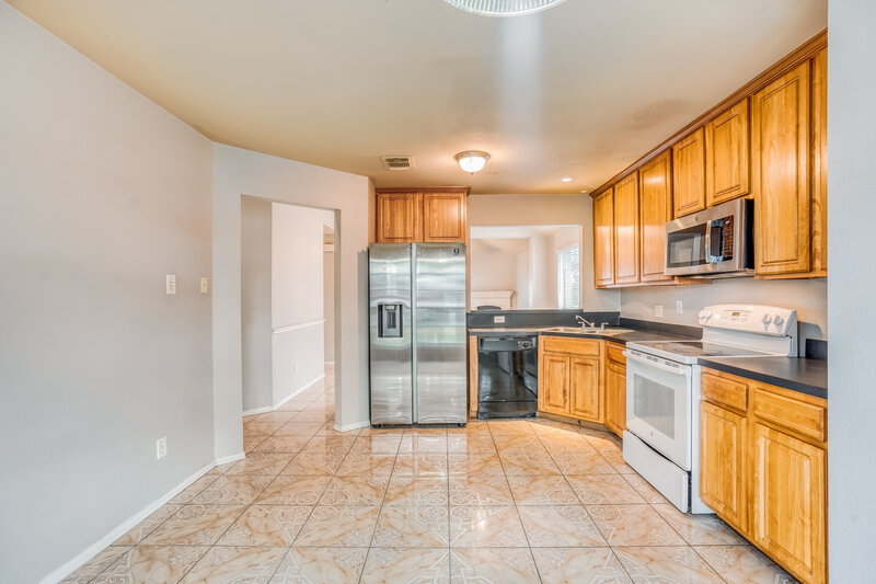1,700/Mo, 21030 Stoney Haven Dr Katy, TX 77449 Kitchen View 2