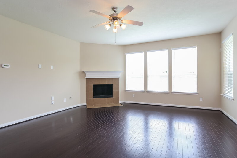 2,890/Mo, 18023 E Williams Bend Dr Cypress, TX 77433 Family Room View