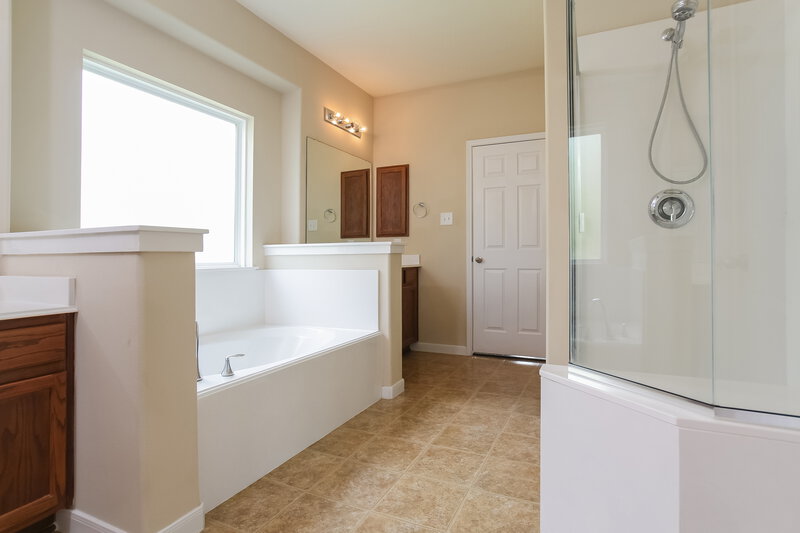 2,890/Mo, 18023 E Williams Bend Dr Cypress, TX 77433 Master Bathroom View
