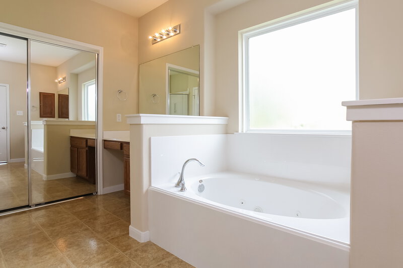 2,890/Mo, 18023 E Williams Bend Dr Cypress, TX 77433 Master Bathroom View 2