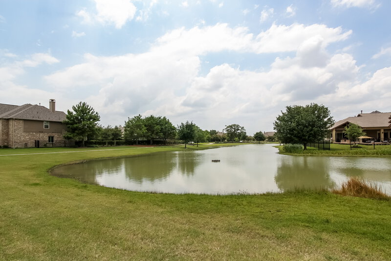 2,890/Mo, 18023 E Williams Bend Dr Cypress, TX 77433 Exterior View 3