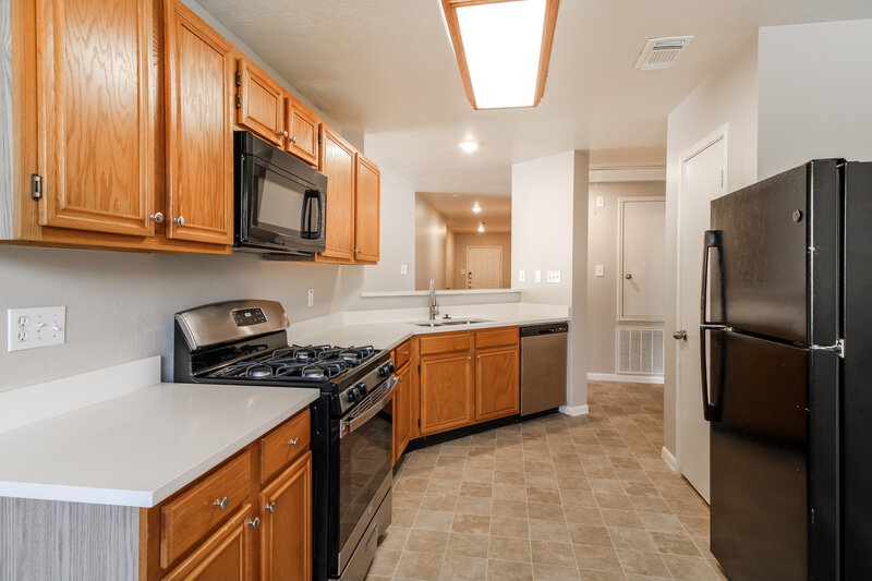 1,820/Mo, 4815 Gypsy Forest Dr Humble, TX 77346 Kitchen View 3