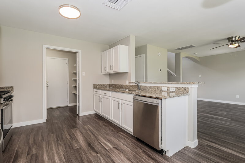 1,855/Mo, 7727 Painted Desert Dr Cypress, TX 77433 Kitchen View 2