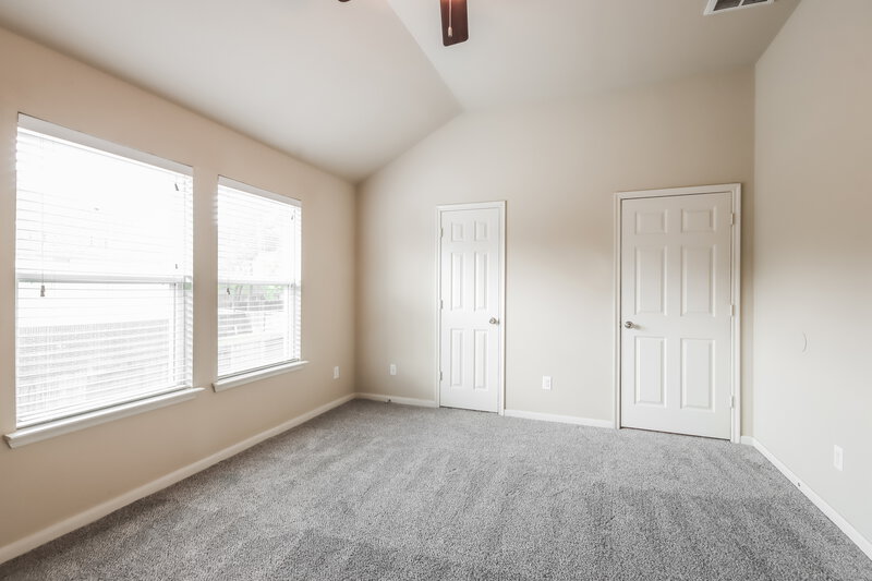 2,345/Mo, 18703 Walden Glen Cir Humble, TX 77346 Main Bedroom View