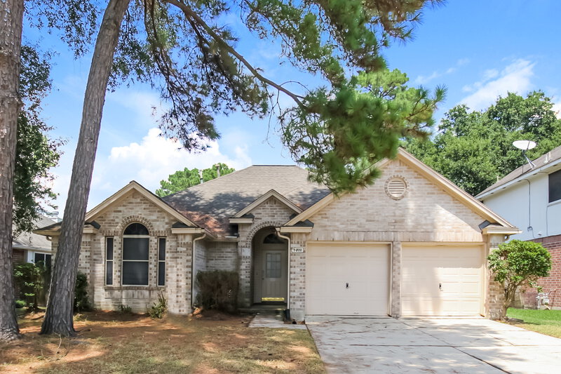 2,125/Mo, 7011 Fuchsia Ln Humble, TX 77346 External View