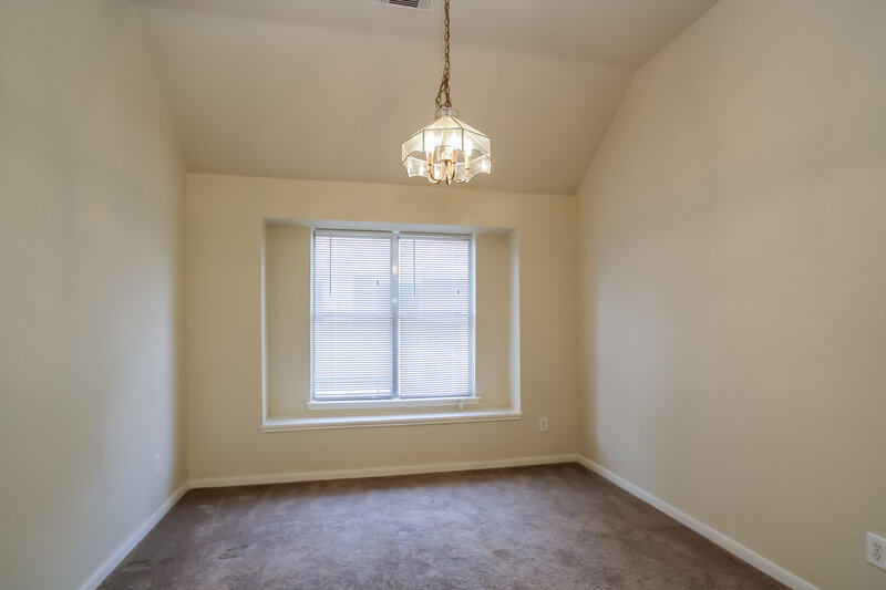 2,125/Mo, 7011 Fuchsia Ln Humble, TX 77346 Dining Room View