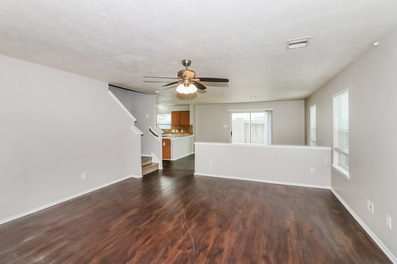 2,065/Mo, 2730 Skyview Grove Ct Houston, TX 77047 Living Room View 2