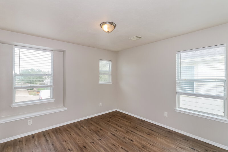 2,065/Mo, 2730 Skyview Grove Ct Houston, TX 77047 Bedroom View