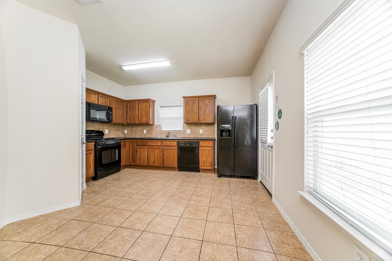 2,940/Mo, 21314 Mission Falls Dr Houston, TX 77095 Kitchen View