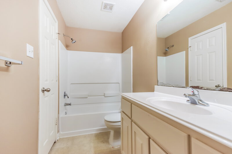 1,695/Mo, 4623 Comal River Loop Spring, TX 77386 Main Bathroom View