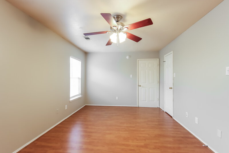 1,720/Mo, 12123 Carriage Oak Cir Humble, TX 77346 Main Bedroom View 2