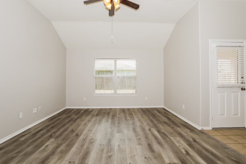 1,855/Mo, 20207 Niagara Falls Dr Tomball, TX 77375 Main Bedroom View