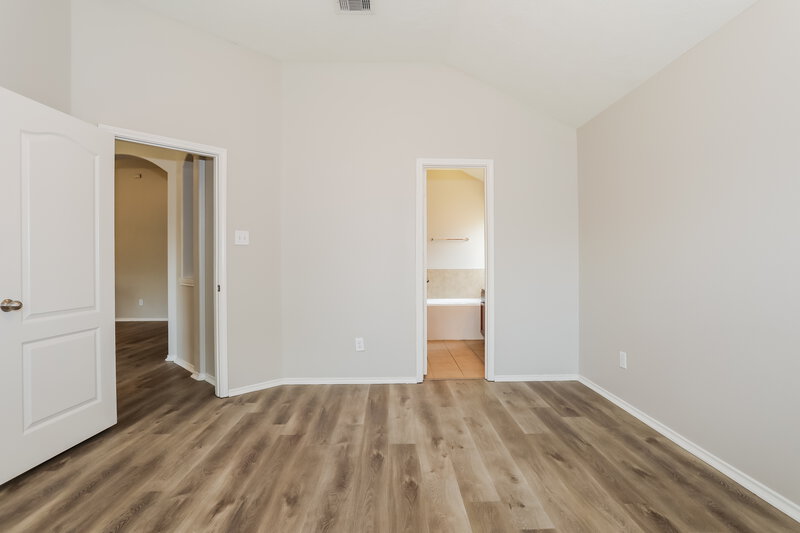1,855/Mo, 20207 Niagara Falls Dr Tomball, TX 77375 Main Bedroom View 2