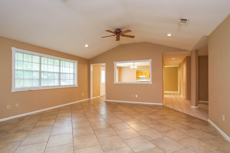 2,175/Mo, 19311 Cypress Bay Dr Katy, TX 77449 Living Room View
