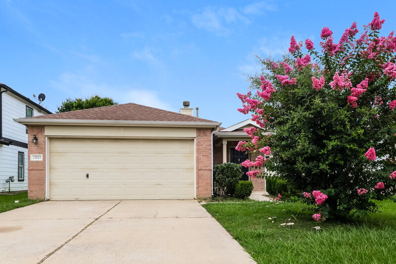 2,015/Mo, 22123 Greengate Dr Spring, TX 77389 External View
