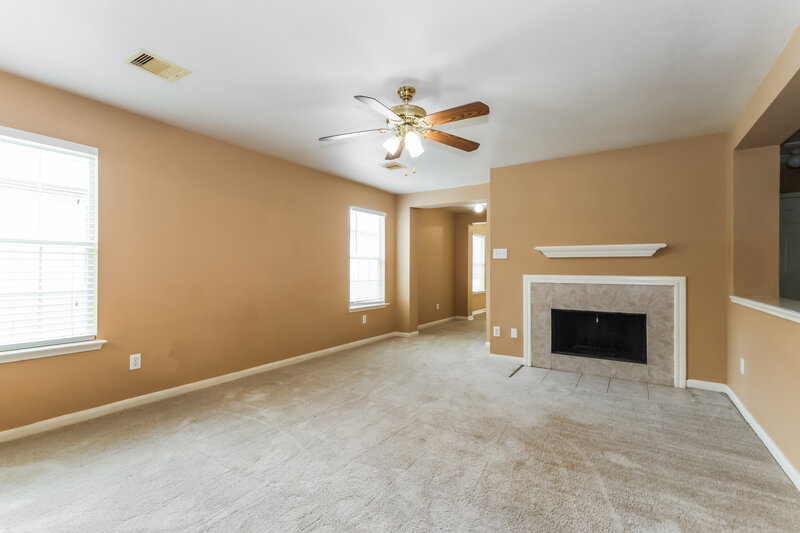 2,015/Mo, 22123 Greengate Dr Spring, TX 77389 Living Room View 2