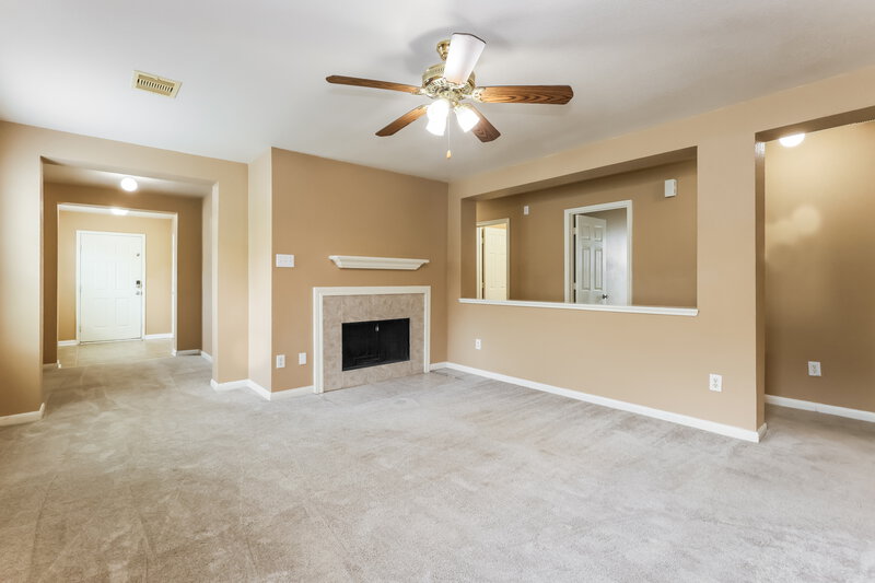 2,015/Mo, 22123 Greengate Dr Spring, TX 77389 Living Room View 3