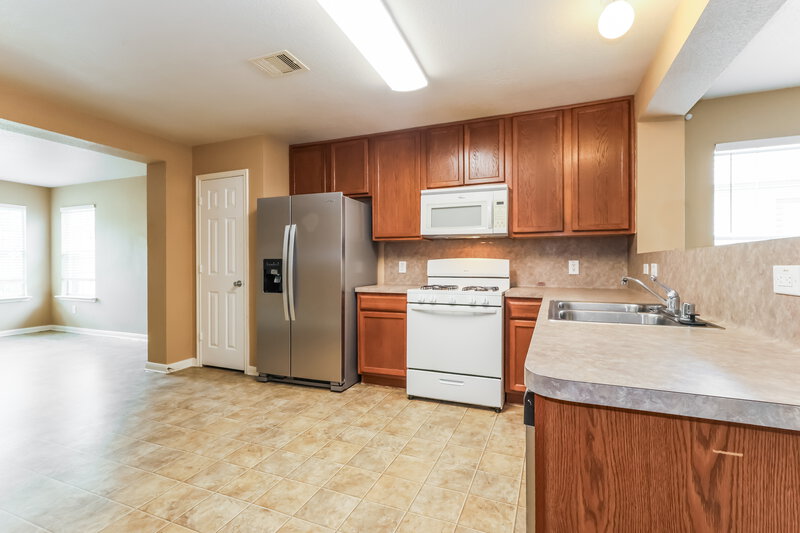 2,015/Mo, 22123 Greengate Dr Spring, TX 77389 Kitchen View