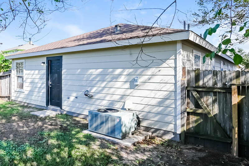 2,075/Mo, 22123 Greengate Dr Spring, TX 77389 Rear View