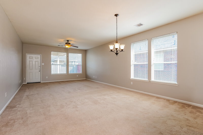 2,110/Mo, 6311 Marston River Ln Houston, TX 77066 Dining Room View