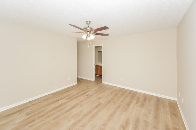 1,750/Mo, 1355 Bearsden Dr Avon, IN 46123 Main Bedroom View 2