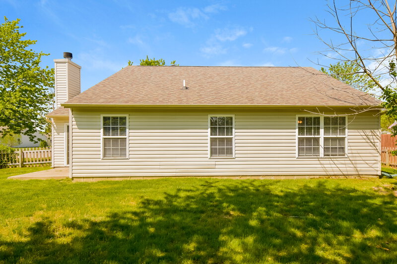 1,750/Mo, 1355 Bearsden Dr Avon, IN 46123 Rear View