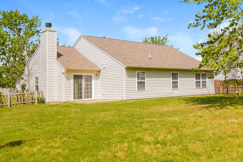1,750/Mo, 1355 Bearsden Dr Avon, IN 46123 Rear View 2