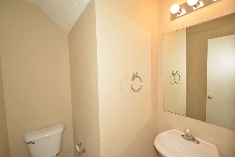 1,680/Mo, 19560 Tradewinds Dr Noblesville, IN 46062 Bathroom View