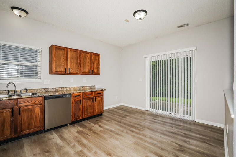 1,765/Mo, 5810 Long Lake Ln Indianapolis, IN 46235 Misc View 5