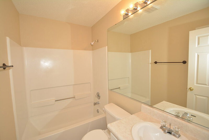 1,475/Mo, 3722 Limelight Ln Whitestown, IN 46075 Bathroom View
