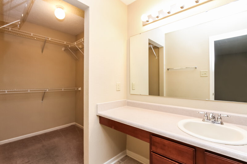 1,625/Mo, 14287 Cuppola Dr Noblesville, IN 46060 Master Bathroom View