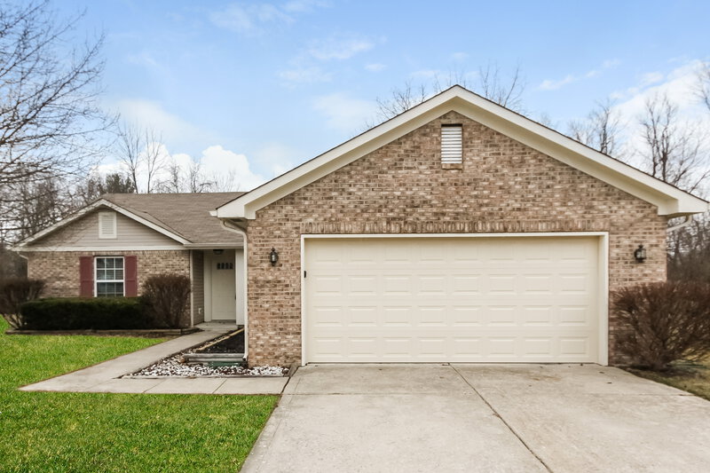 1,610/Mo, 12036 Pepperwood Dr Indianapolis, IN 46236 View