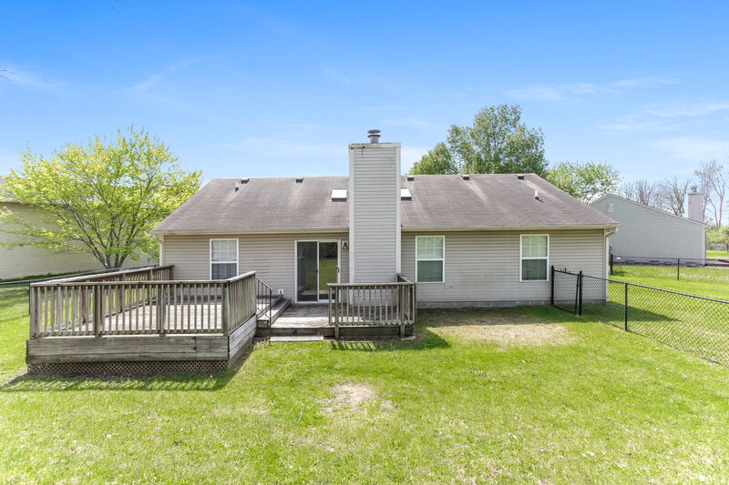 1,950/Mo, 12036 Pepperwood Dr Indianapolis, IN 46236 Rear View