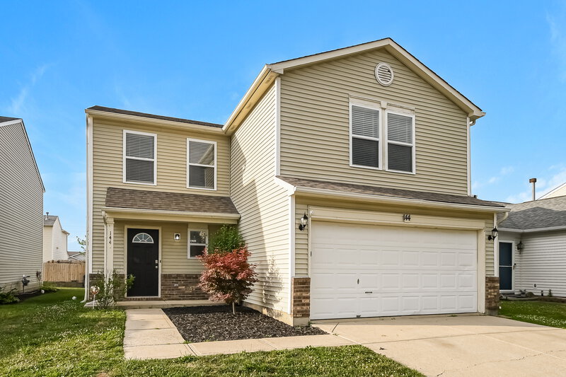1,730/Mo, 144 Winterwood Dr Greenwood, IN 46143 Front View