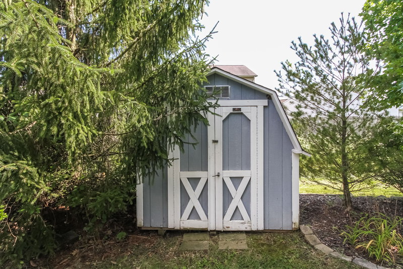 1,590/Mo, 12133 Laurelwood Dr Indianapolis, IN 46236 Shed View